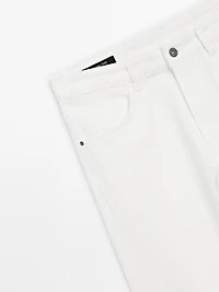 Slim fit jeans
