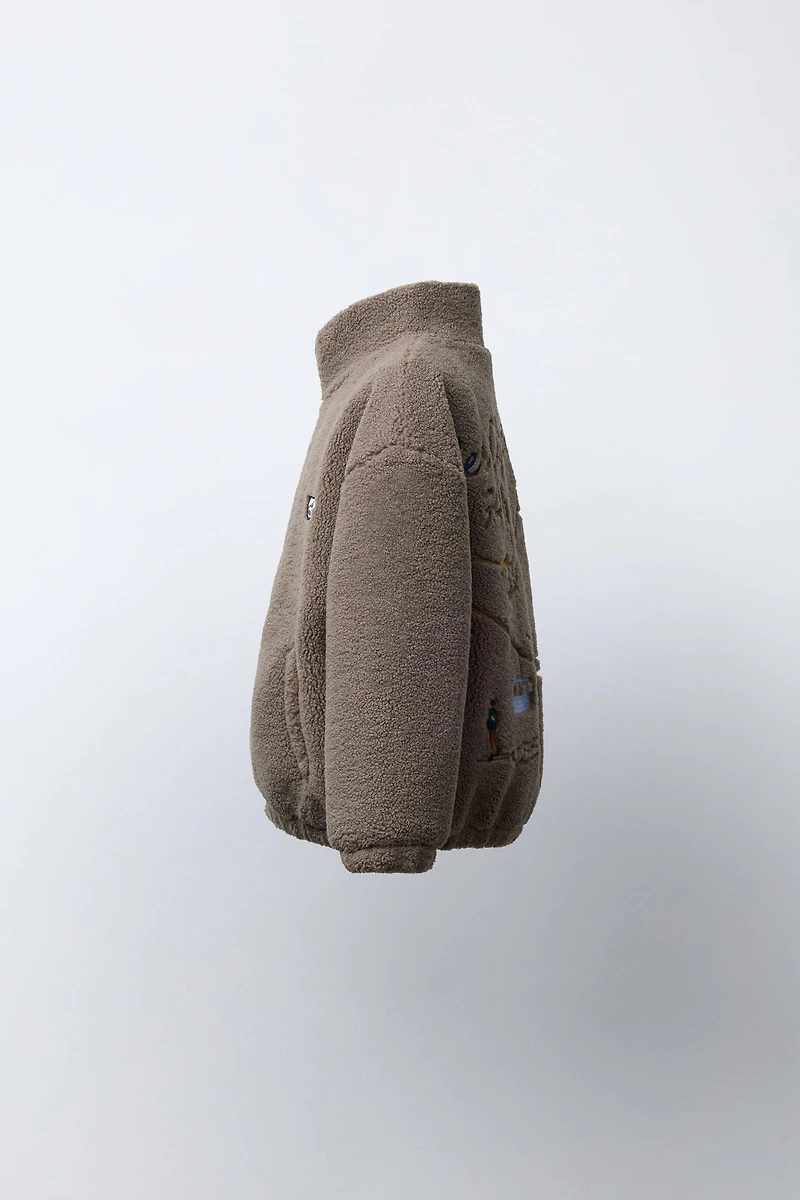 BLOUSON EFFET MOUTON BRODÉ