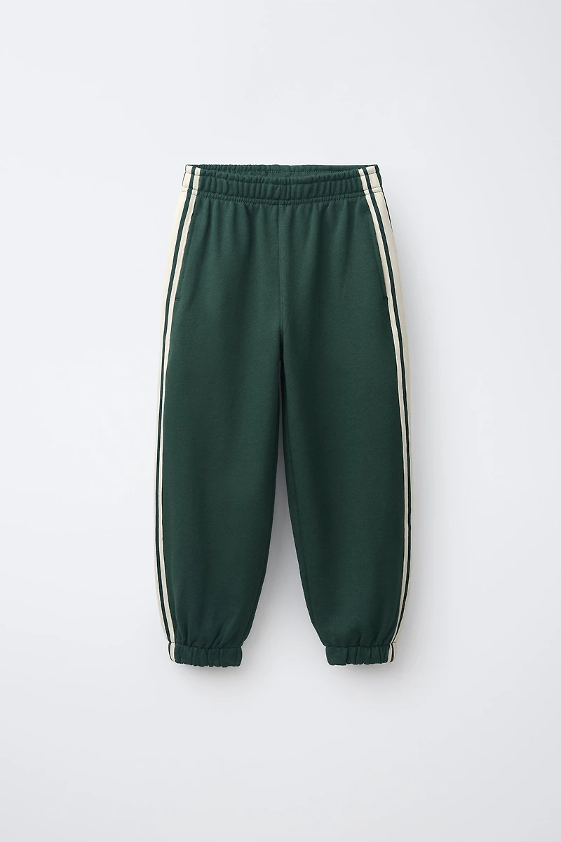 ENSEMBLE EN MOLLETON SWEAT ET PANTALON AVEC BANDES