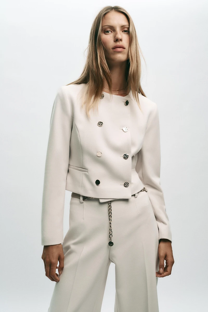 DOUBLE BREASTED SHORT BLAZER