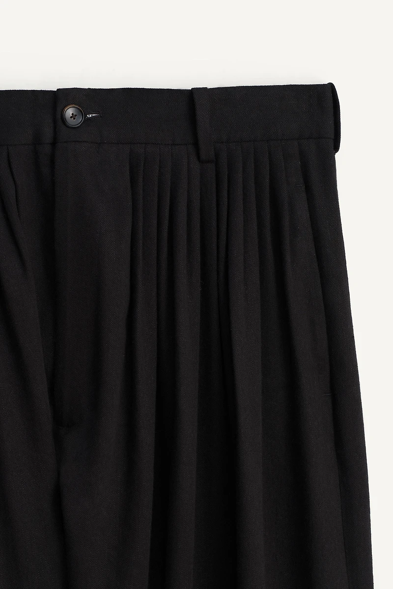 PANTALON PLISSÉ DE COSTUME EN LIN ET LYOCELL