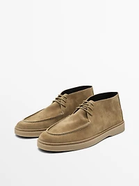 Chaussures montantes souples croûte de cuir