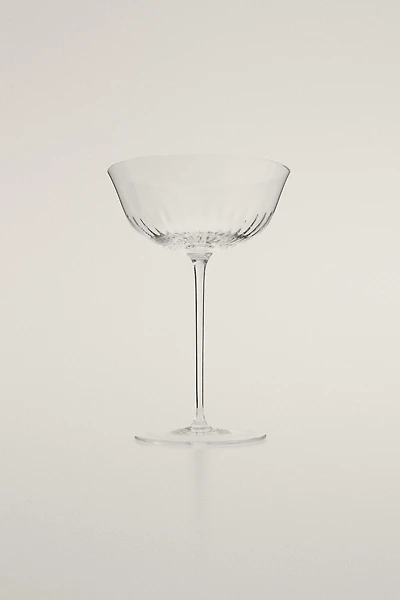 LINED GLASS COCKTAIL COUPE