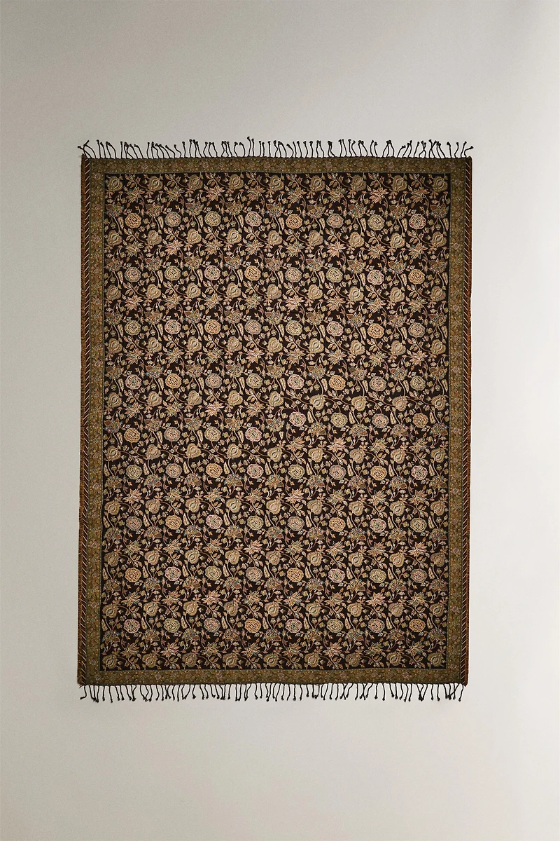FLORAL JACQUARD BLANKET
