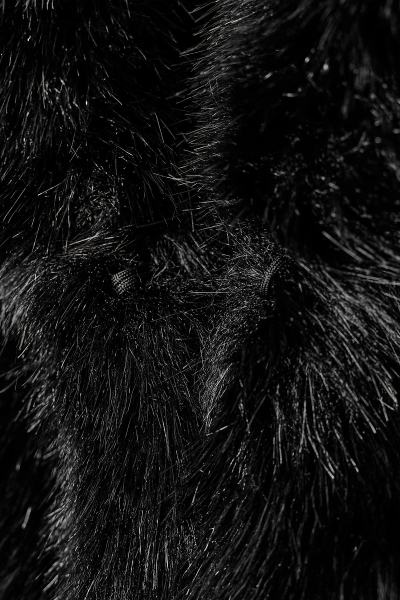 MANTEAU COURT EFFET FOURRURE COL REVERS