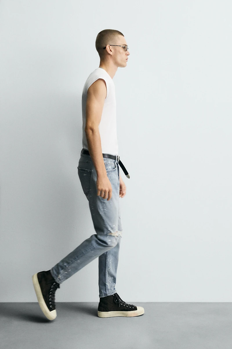 RIPPED SKINNY FIT JEANS