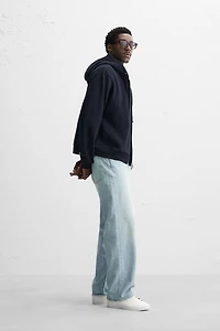 BASIC HOODED ZIP-UP SWEATSHIRT