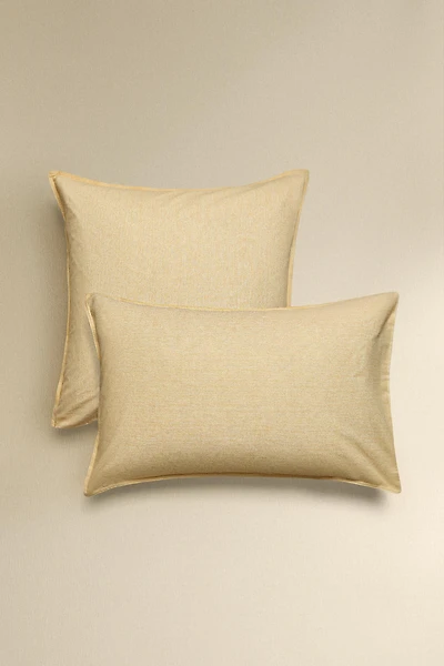 STRIPED PILLOWCASE