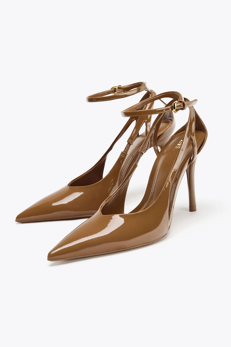 PATENT-EFFECT HEELED SHOES