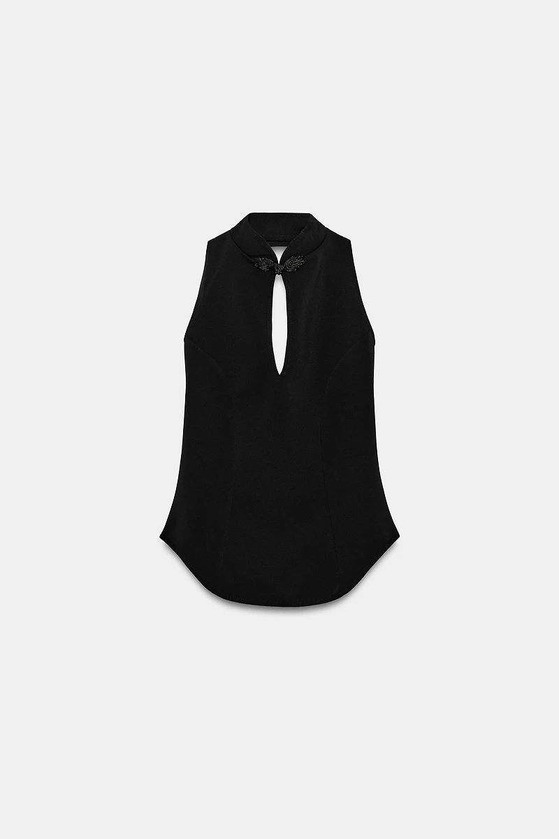 HALTER NECK FROG FASTENING TOP