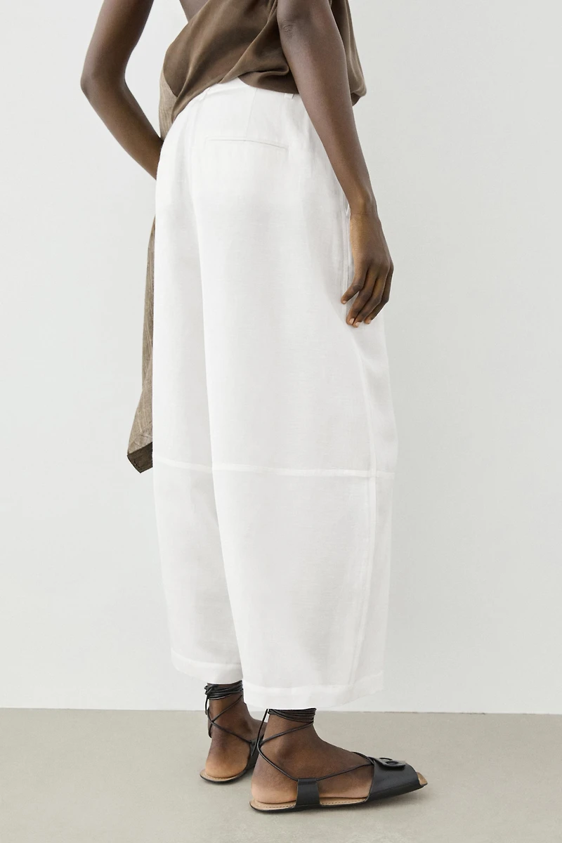 Flowing linen blend pants with seams