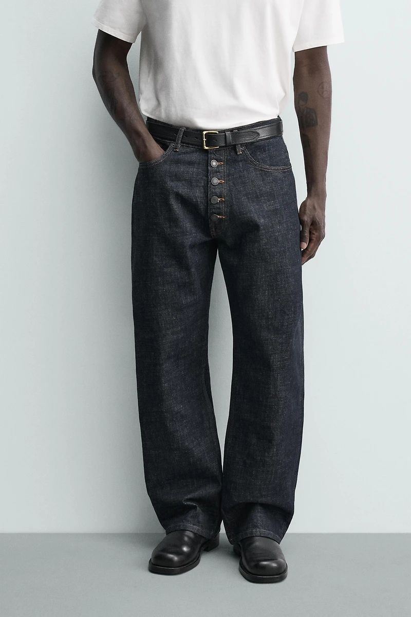 BUTTON-FRONT LOOSE FIT JEANS