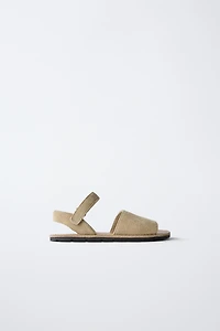 SANDALES EN CUIR