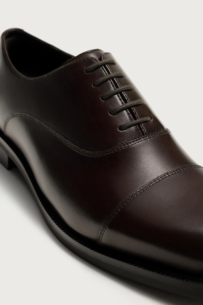 CHAUSSURES CHIC EN CUIR
