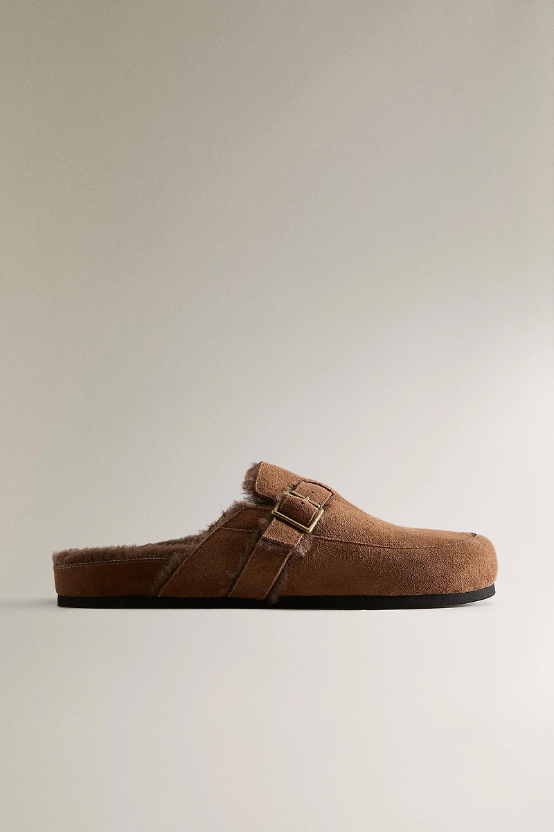 WARM LEATHER CLOGS WITH BUCKLE