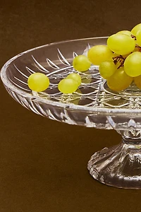 RAISED GLASS SERVING DISH WITH DIAMOND DESIGN