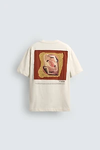 CONTRAST PRINT PATCH T-SHIRT