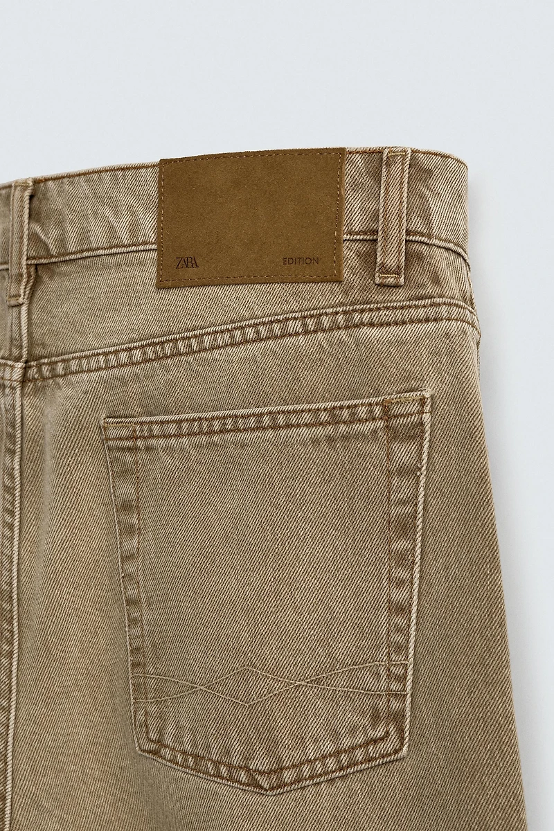RELAXED FIT JEANS