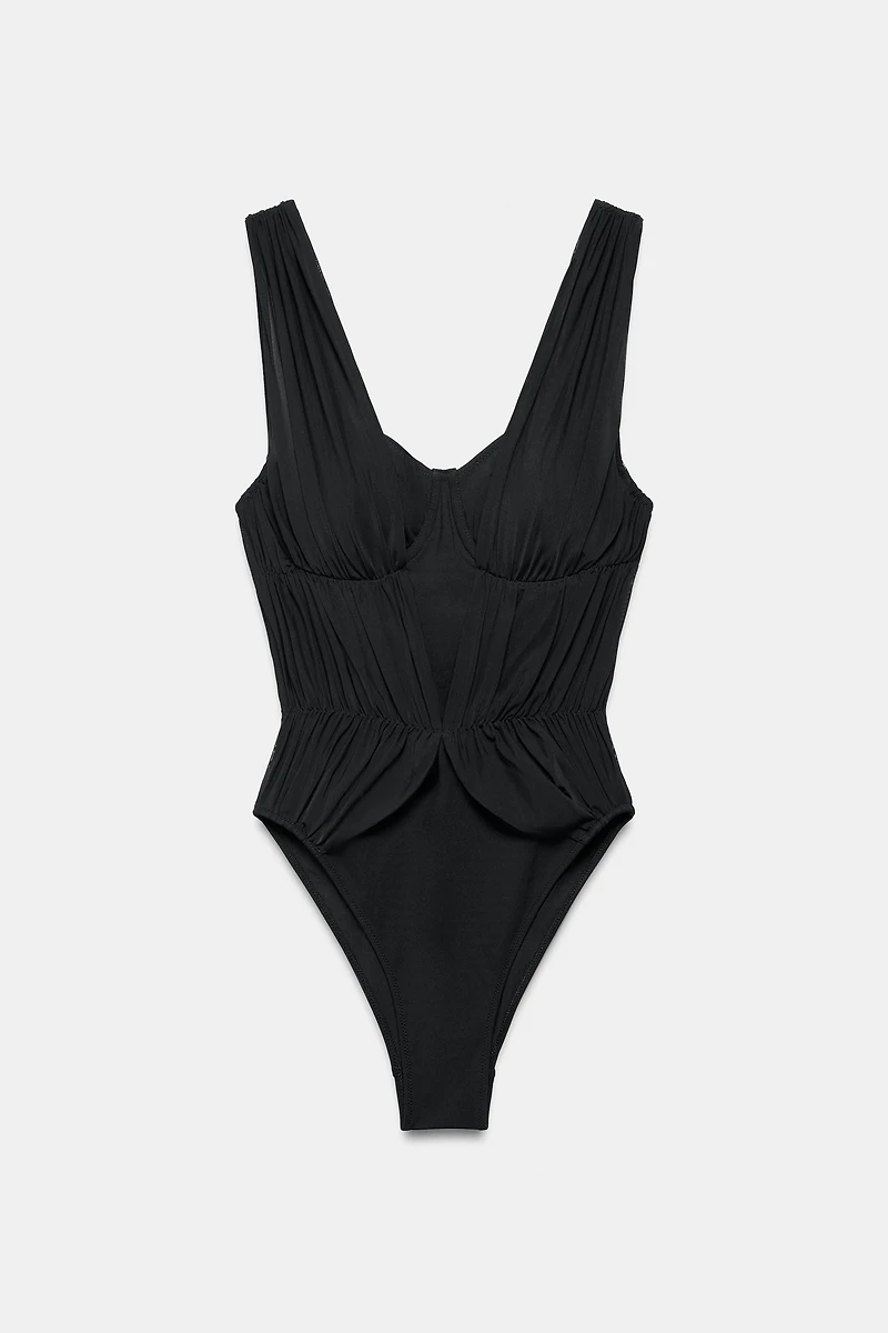 MAILLOT DE BAIN À ARMATURES ET TULLE
