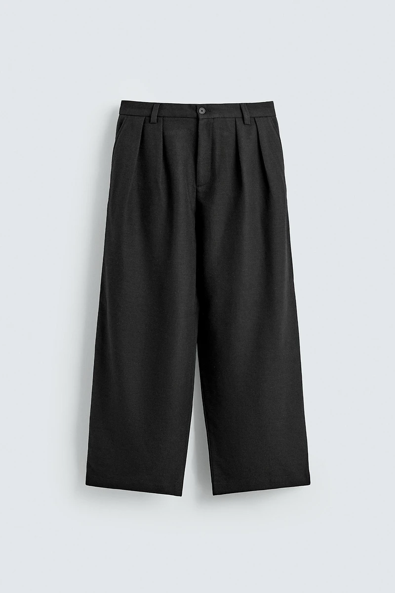 PLEATED RELAXED FIT PANTS