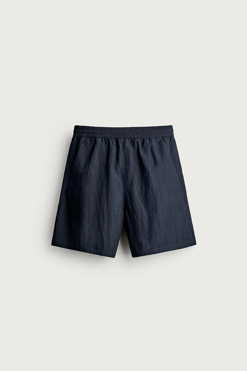 RELAXED FIT FLOWY SHORTS