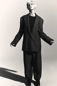 OVERSIZED MULTI-POSITION BUTTON BLAZER