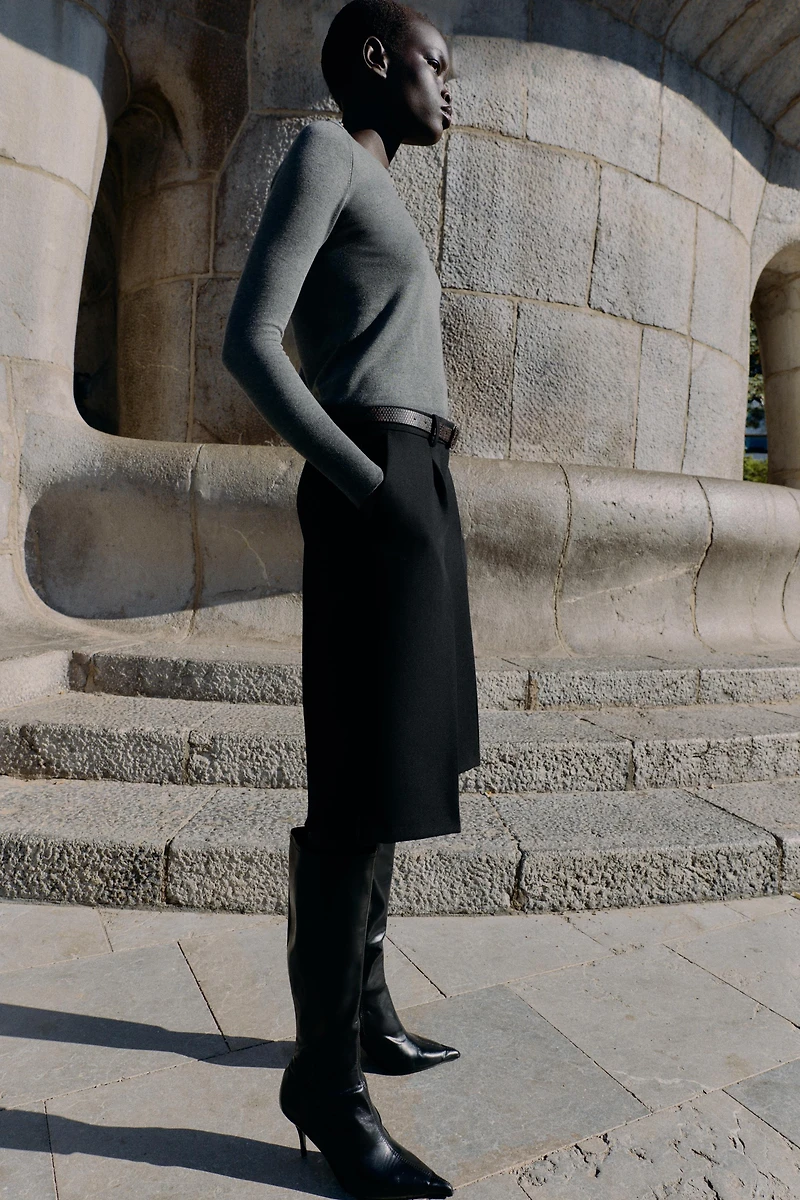 LONG SHORTS WITH BELT