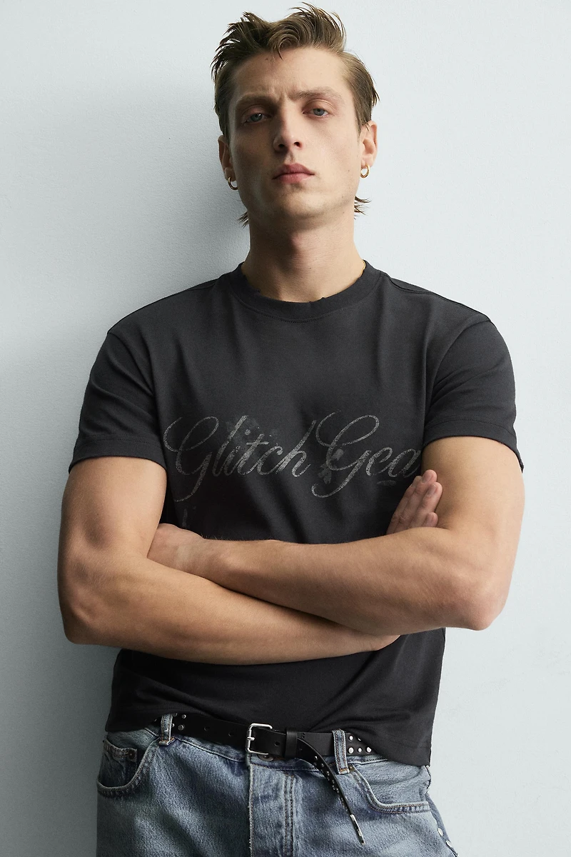 WASHED TEXT CROPPED FIT T-SHIRT