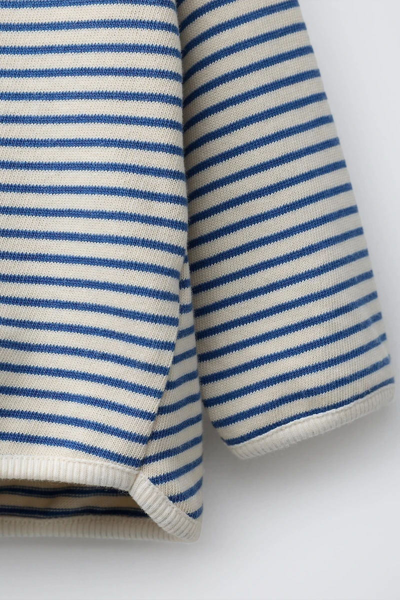 STRIPED T-SHIRT