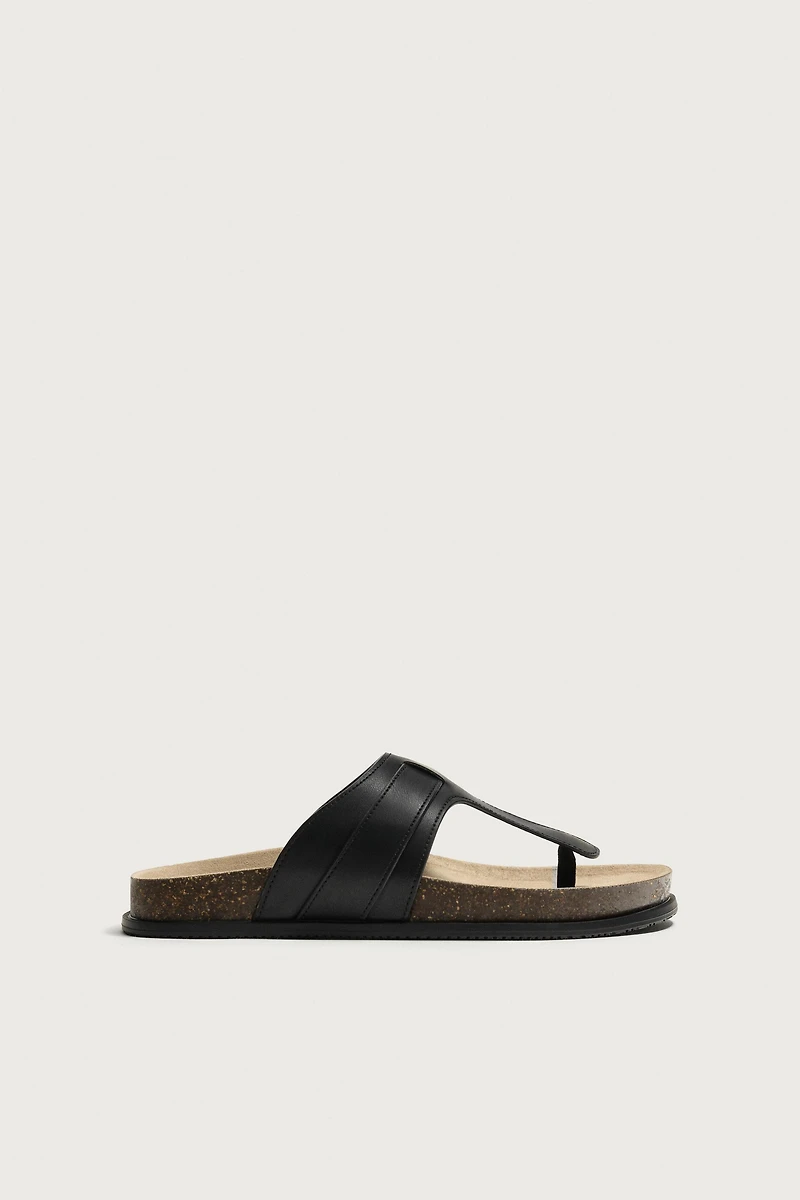 STRAP SANDALS