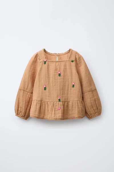 EMBROIDERED FLORAL TEXTURED BLOUSE