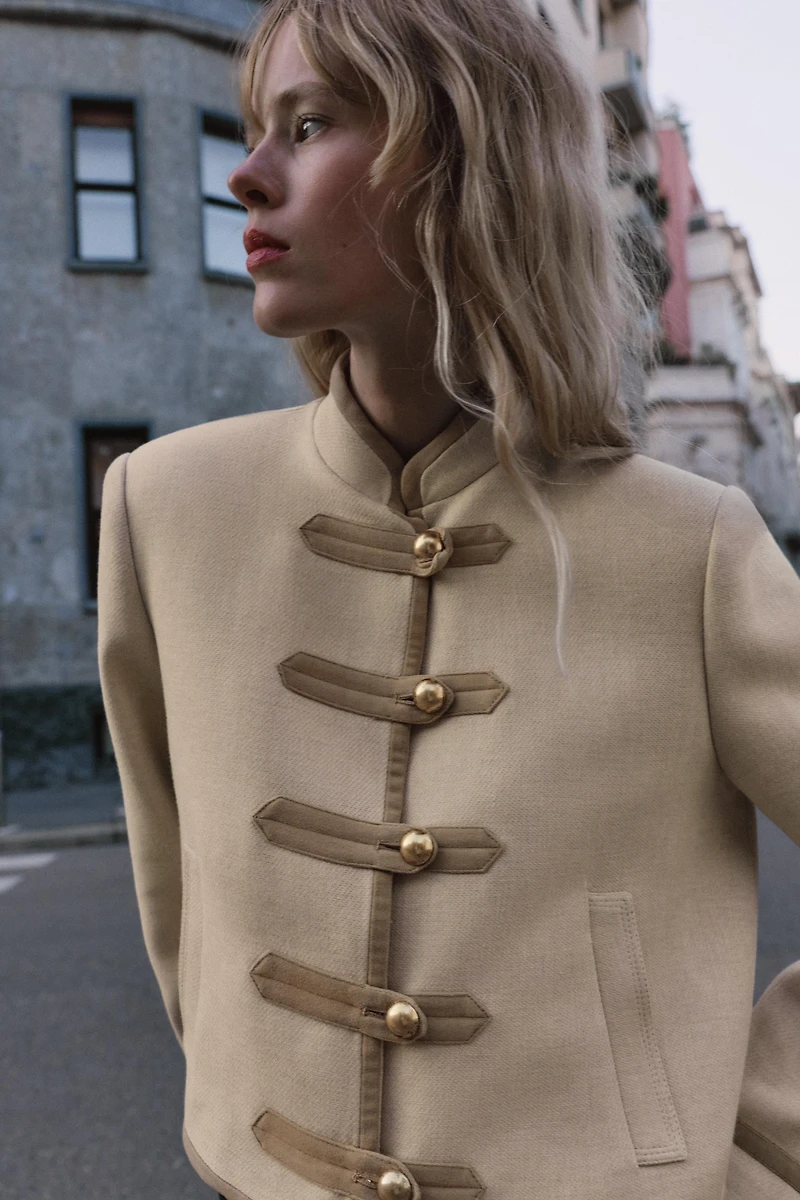 FROG FASTENER SHOULDER PAD JACKET