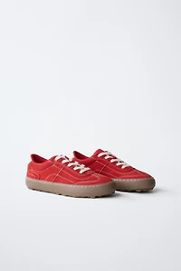 CONTRAST SNEAKERS