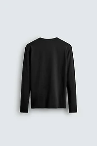 BASIC SLIM FIT T-SHIRT