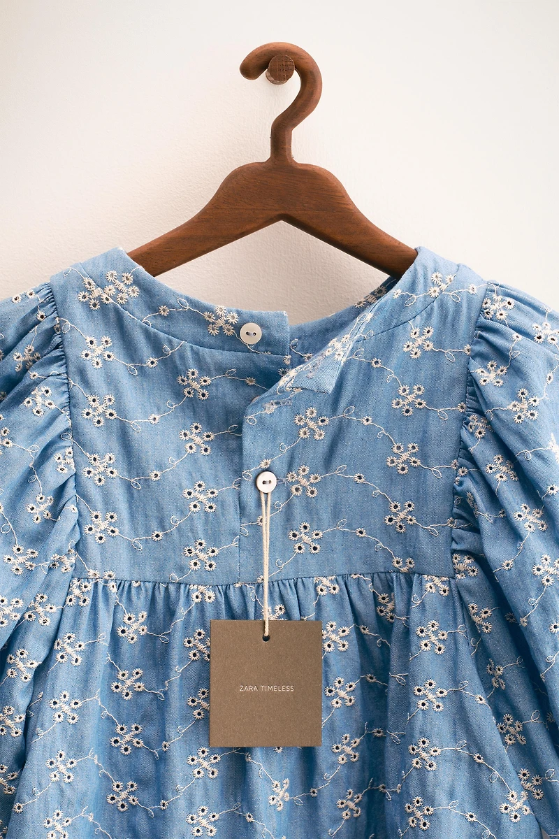 ZARA TIMELESS - ROBE FLEURS BRODÉES