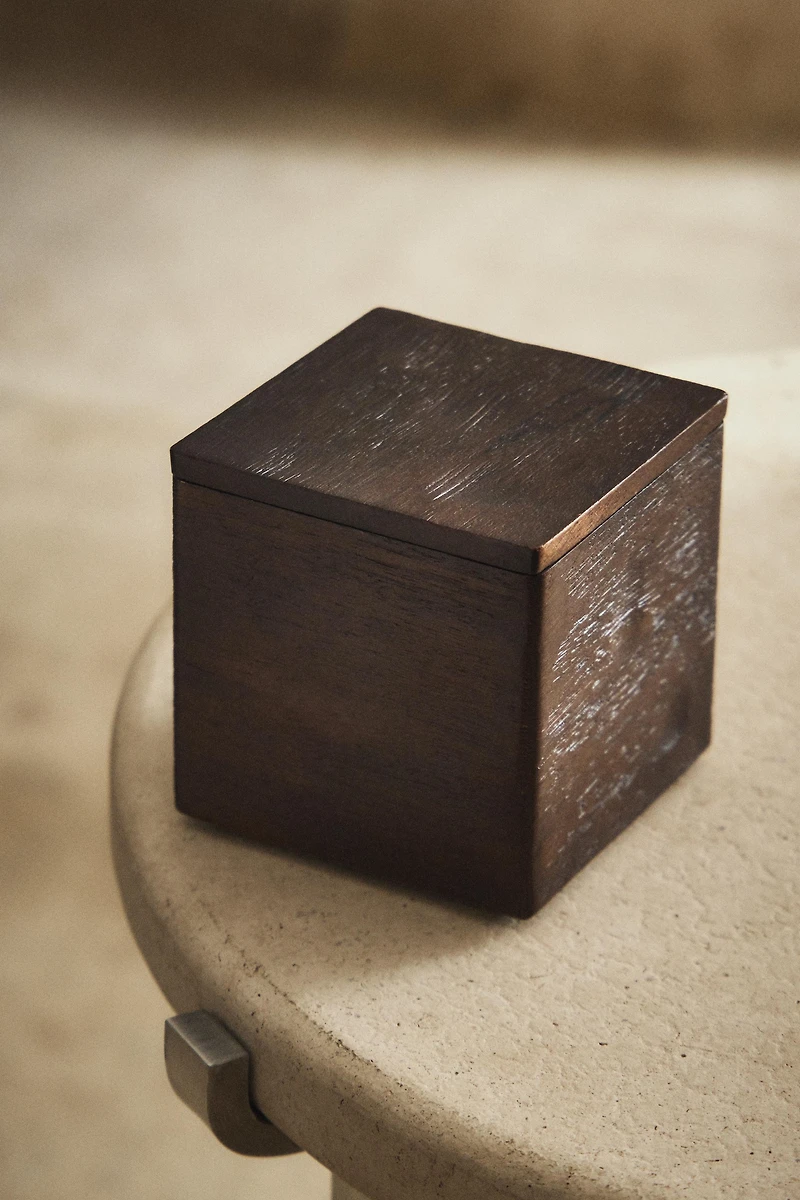 SMALL WOODEN BOX WITH LID