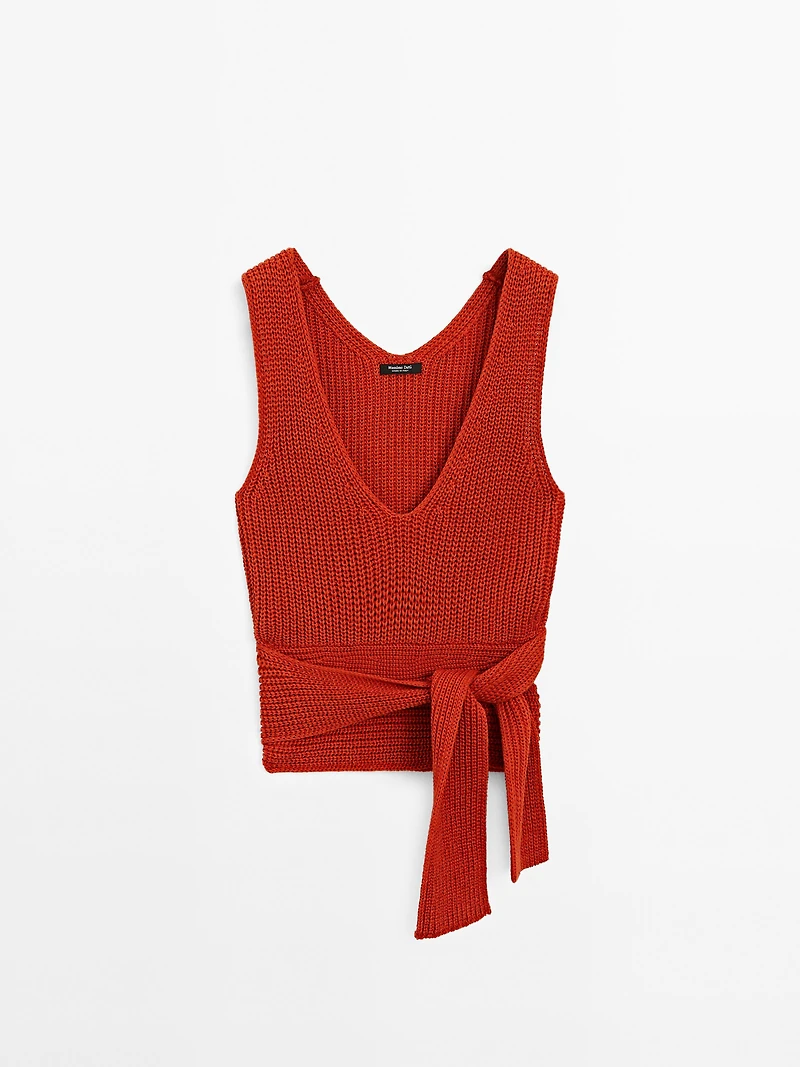 100% cotton top with tie detail