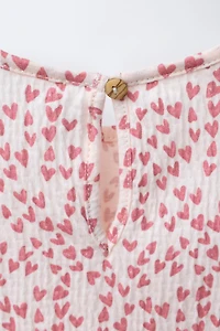 TEXTURED HEART RUFFLE T-SHIRT
