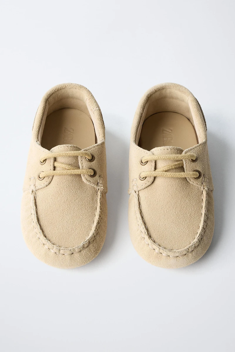 LEATHER LOAFERS