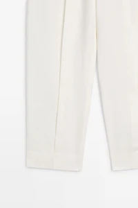 Linen trousers with darts