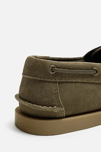 LEATHER BOAT SHOES