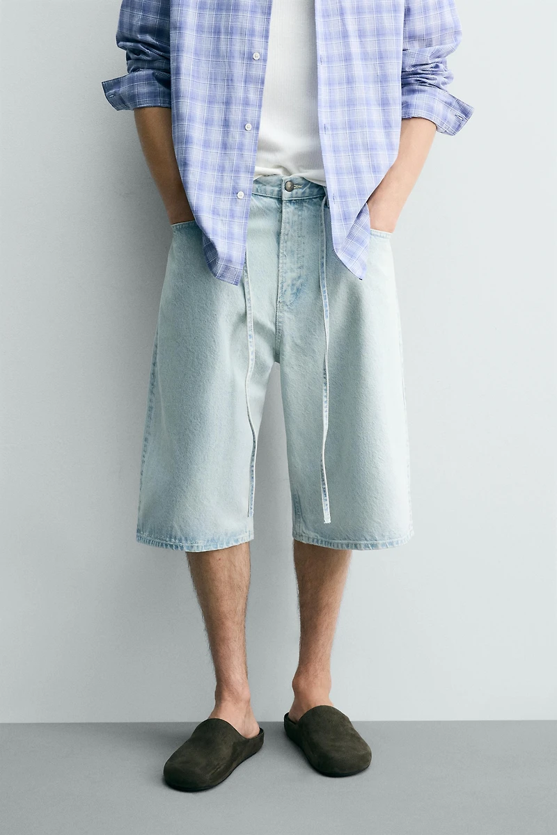 EMBROIDERED BAGGY FIT DENIM JORTS