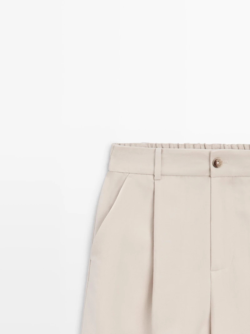 Flowing pants with elasticated waistband