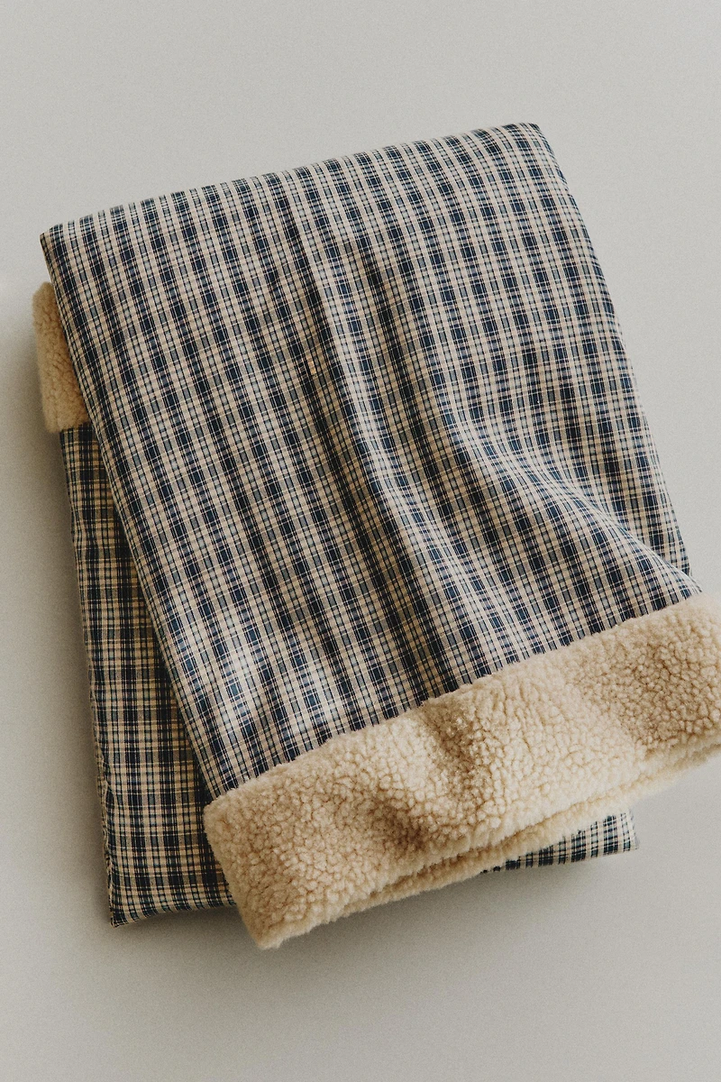 GINGHAM PET BLANKET