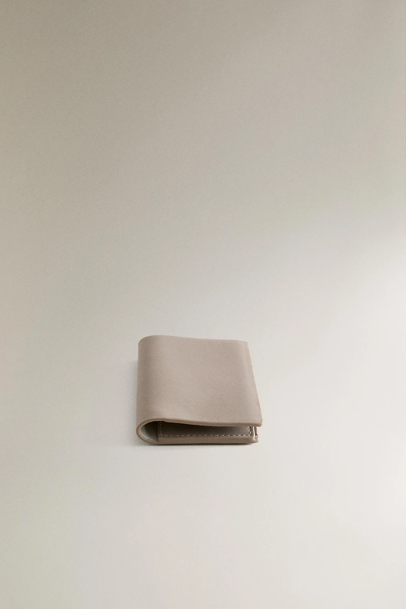 LEATHER WALLET
