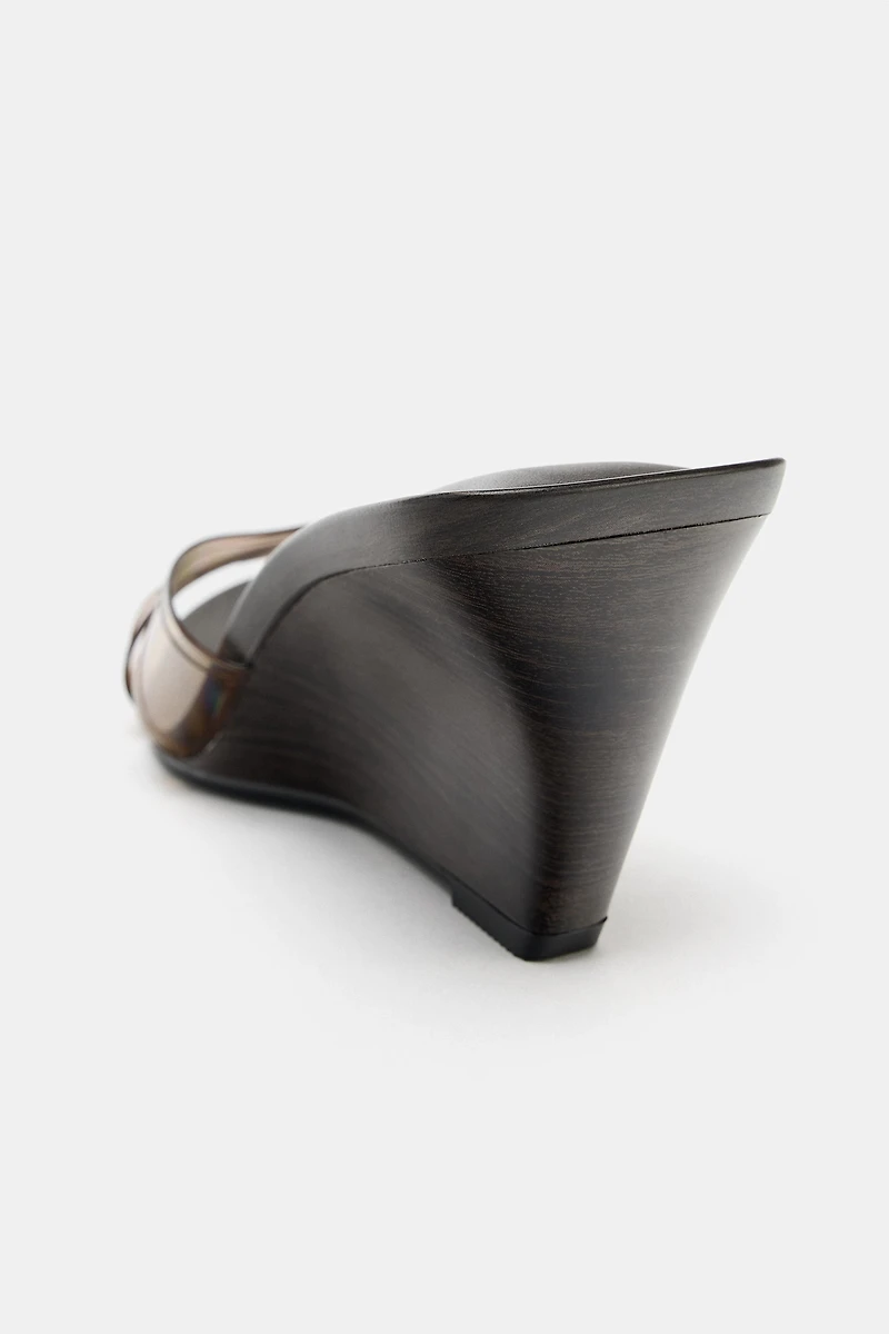WEDGE SANDALS WITH VINYL EFFECT