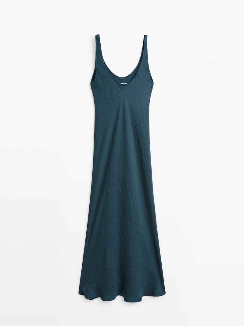 Round neck satin dress
