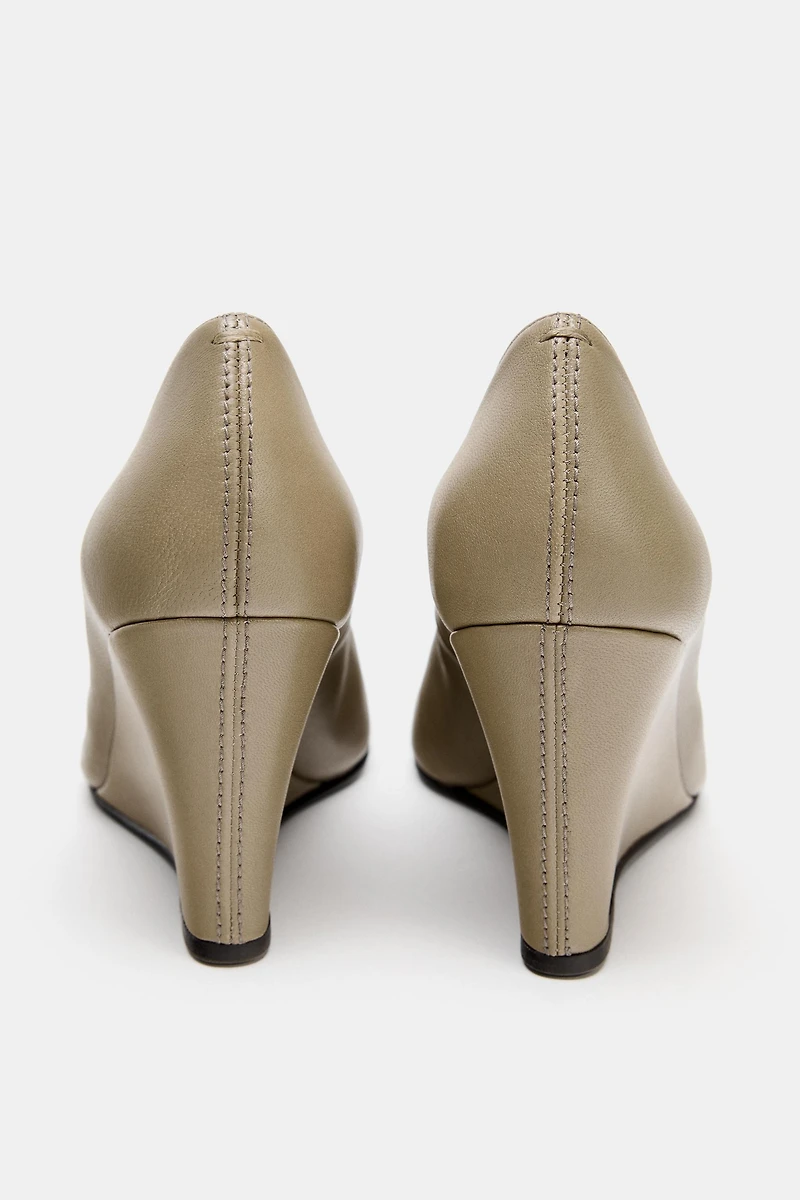 LEATHER WEDGE SHOES
