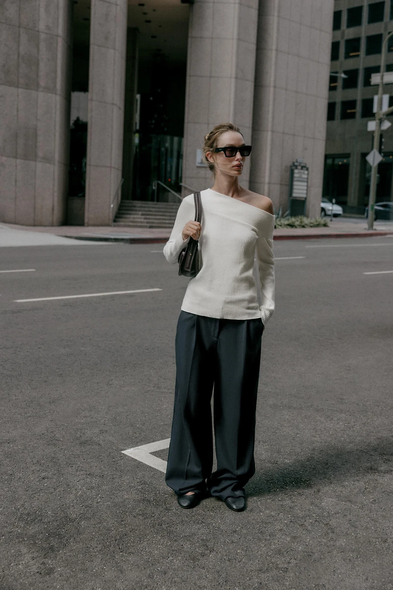 ASYMMETRIC SOFT RIBBED TOP