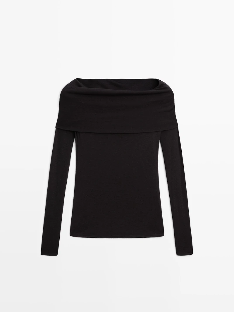 Long sleeve strapless T-shirt